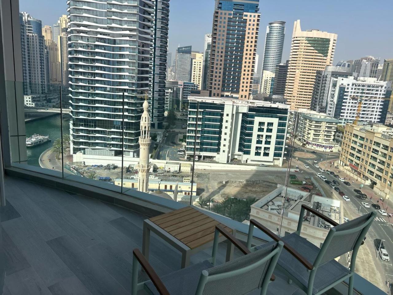 Dubai Marina Walk Gem Modern Apartments With Pool & Gym Access, Steps To Beach & Metro Managed By Sunnyhomes Værelse billede